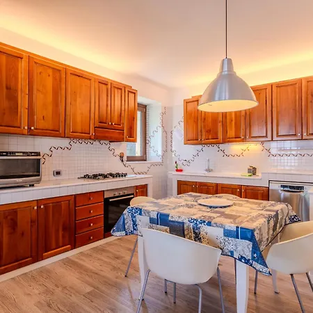 Manuela By Interhome Villa Brenzone sul Garda